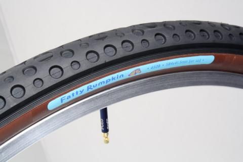 [45589] Rivendell Tire Fatty Rumpkin Blue 650BX41 KV