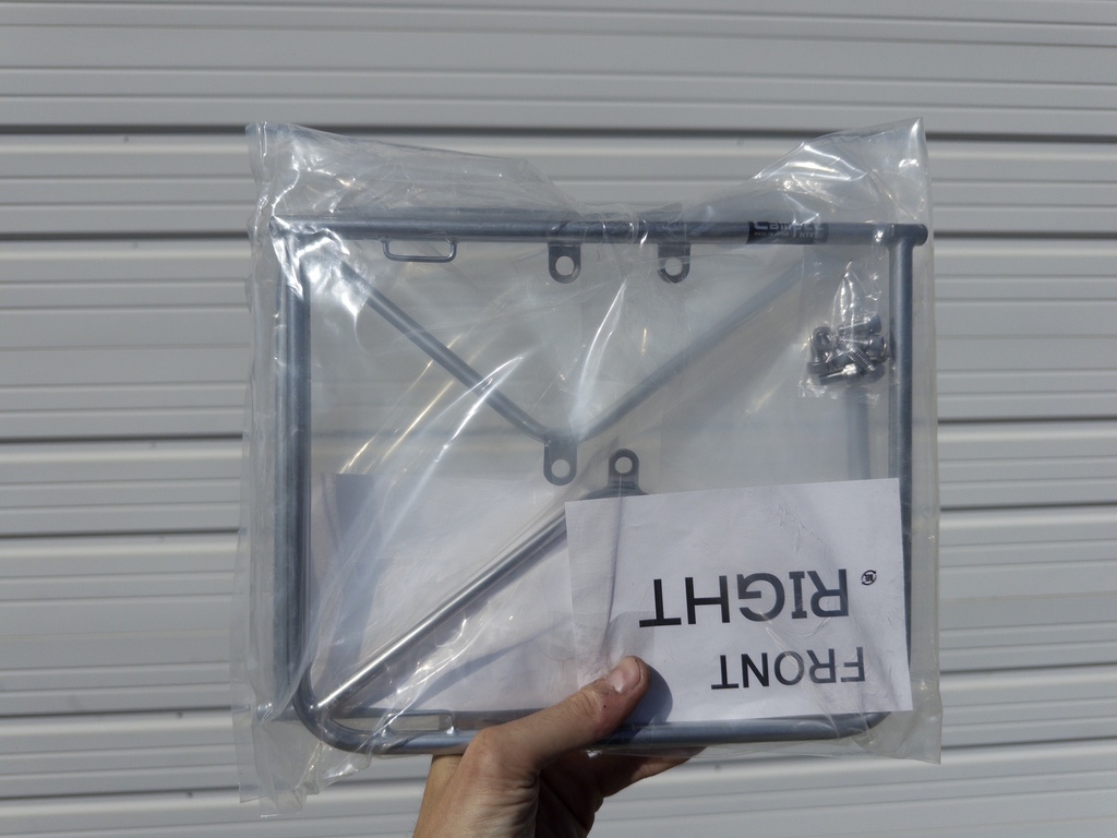 [LH096] Nitto Campee Detachable Lowrider Racks (With Hardware)