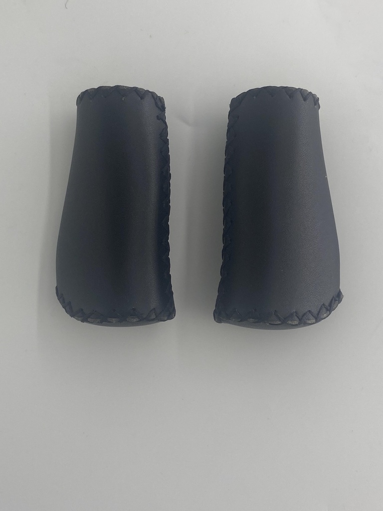 [NP019] Generic Leather 1/2 Grips Black